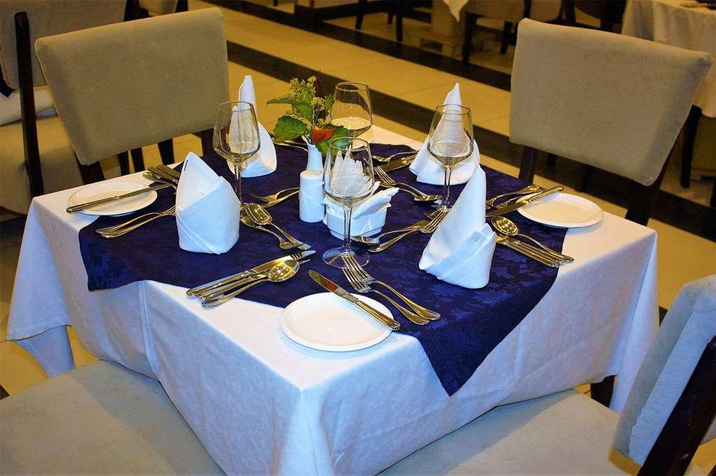 Best Western Plus Serene Atlantic Hotel Sekondi-Takoradi Restaurante foto