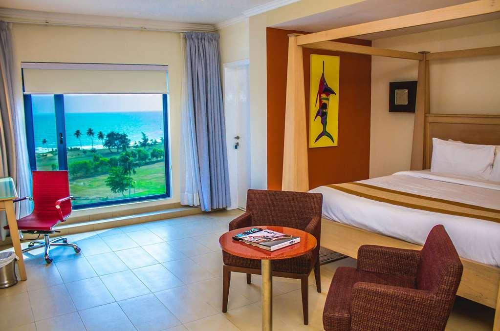Best Western Plus Serene Atlantic Hotel Sekondi-Takoradi Habitación foto
