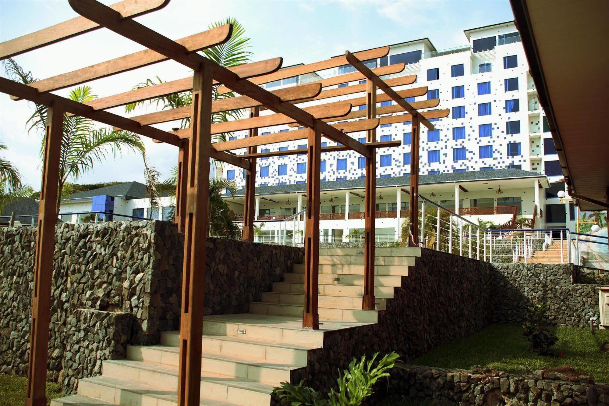 Best Western Plus Serene Atlantic Hotel Sekondi-Takoradi Exterior foto